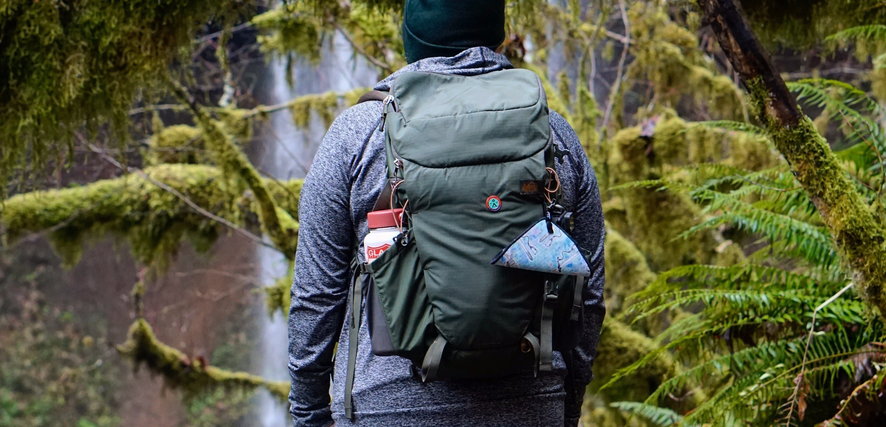 Man Using Kula Cloth Kula Cloth – Elevate your sustainable trail game – BRE WANDERS